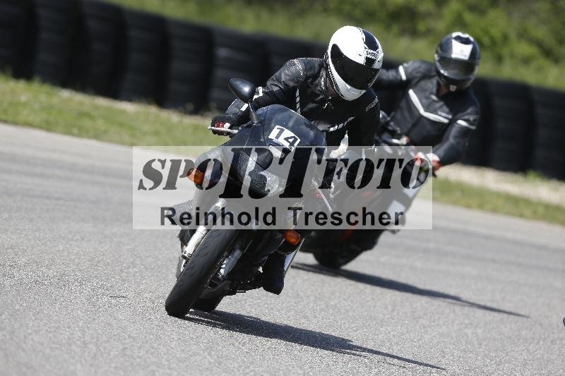 /Archiv-2025/09 22.04.2025 Cornu Master School ADR/gruen-vert/14